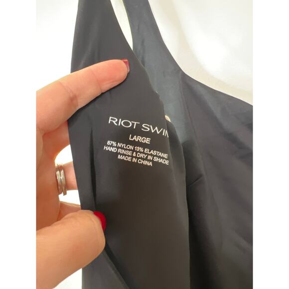NWT Riot Swim Lana One-Piece Open Deep V Back Pull On Swimsuit Black Size: Large - Picture 8 of 9